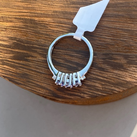 Dazzling Tanzanite Ring in Sterling Silver - 1.0 Cwt, Size 7
Make an Offer. - Picture 12 of 13